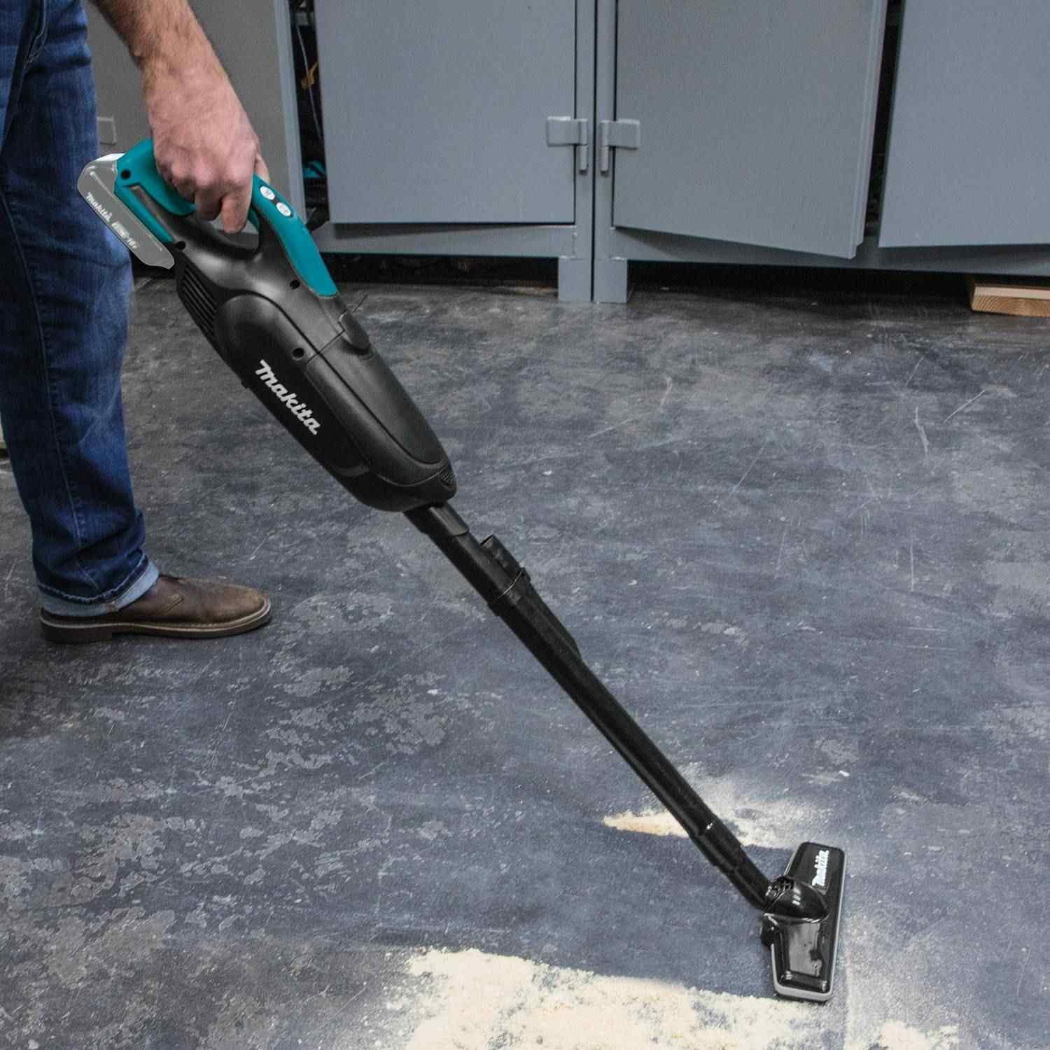 Makita XLC01ZB 18V LXT Lithium-ion Cordless 2-Speed Compact Stick Vacuum, w/ Push Button, Tool Only