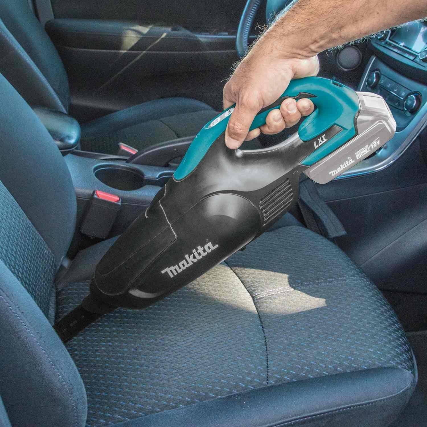 Makita XLC01ZB 18V LXT Lithium-ion Cordless 2-Speed Compact Stick Vacuum, w/ Push Button, Tool Only