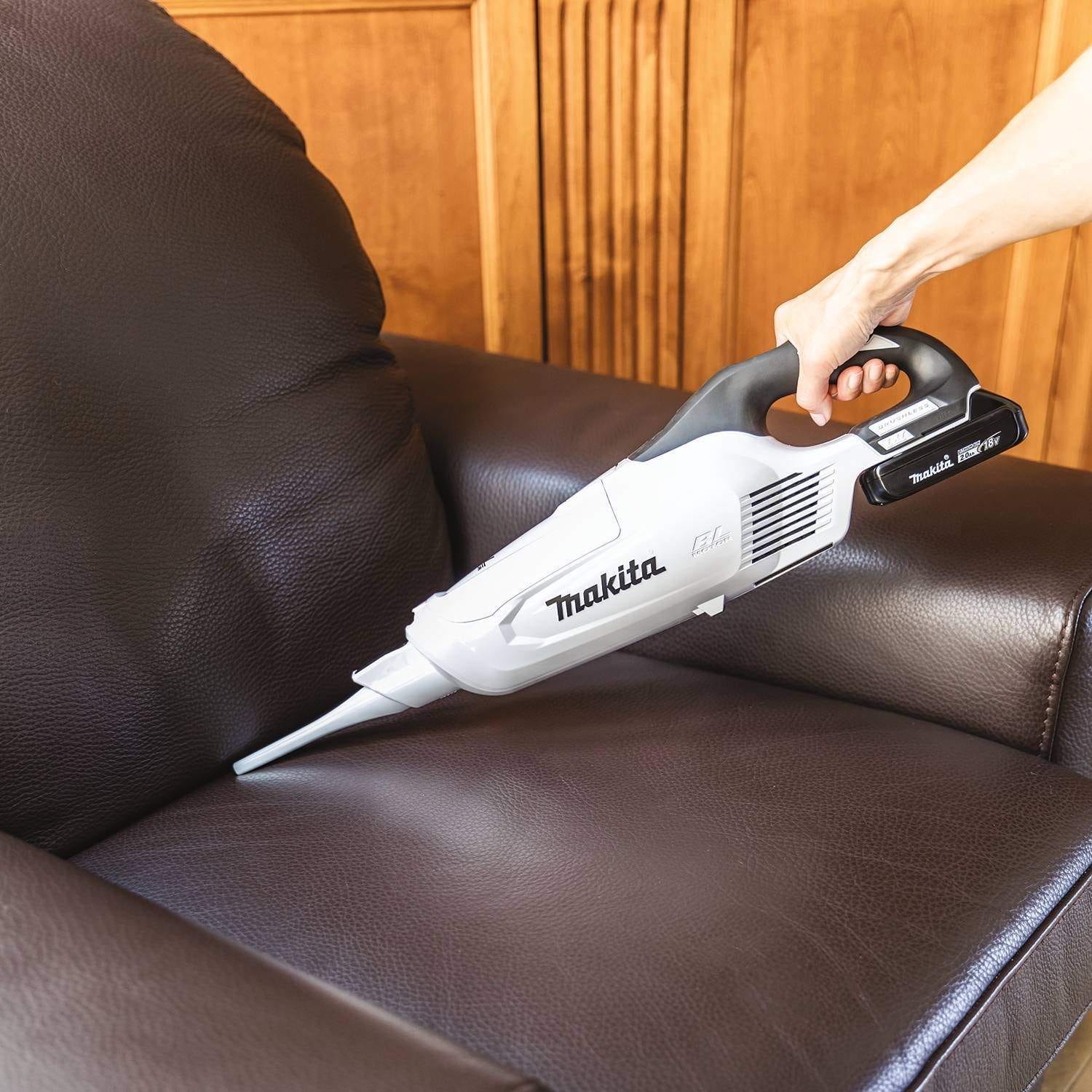 Makita XLC05R1WX4 18V LXT Compact Brushless Cordless 3-Speed Vacuum 2.0Ah Kit