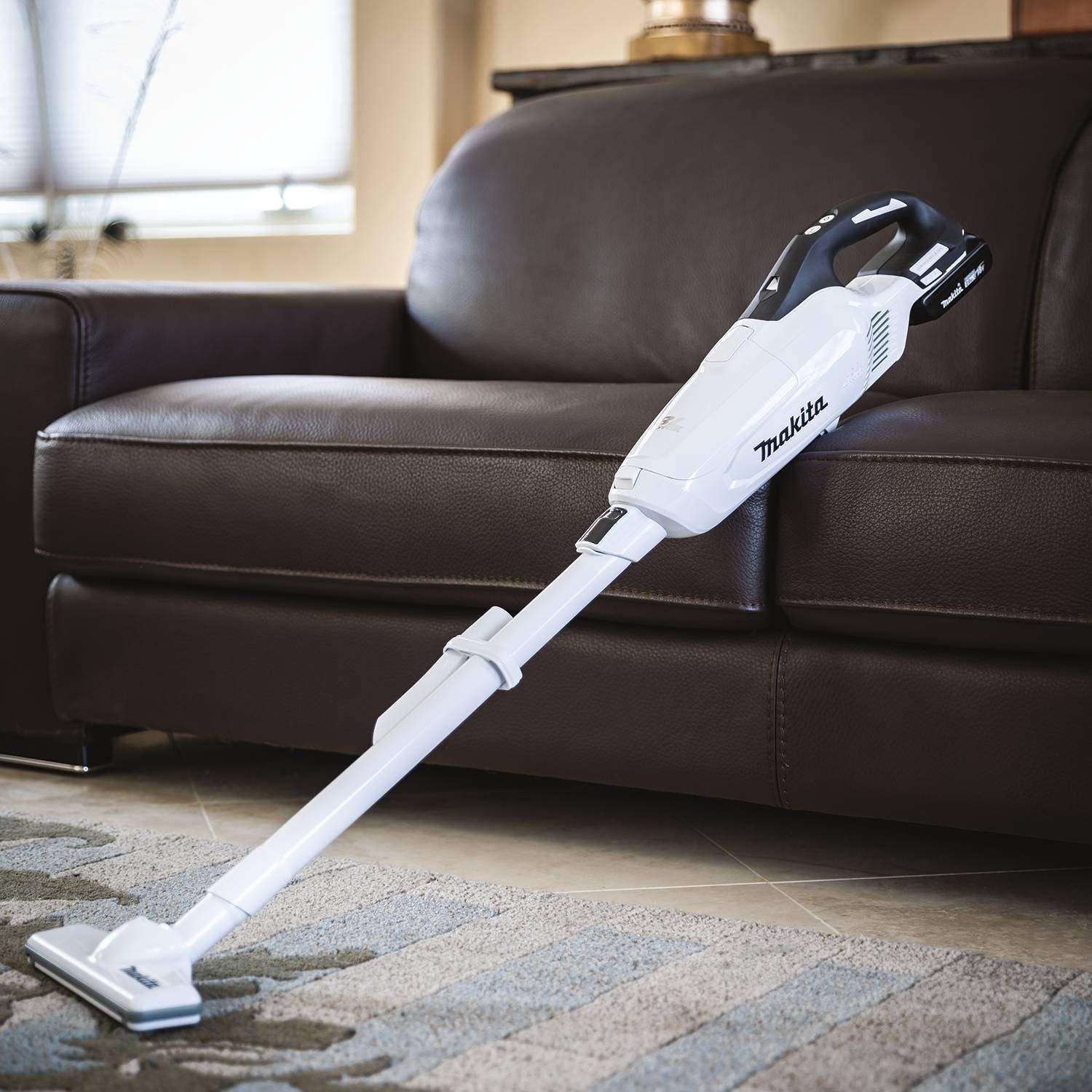 Makita XLC05R1WX4 18V LXT Compact Brushless Cordless 3-Speed Vacuum 2.0Ah Kit