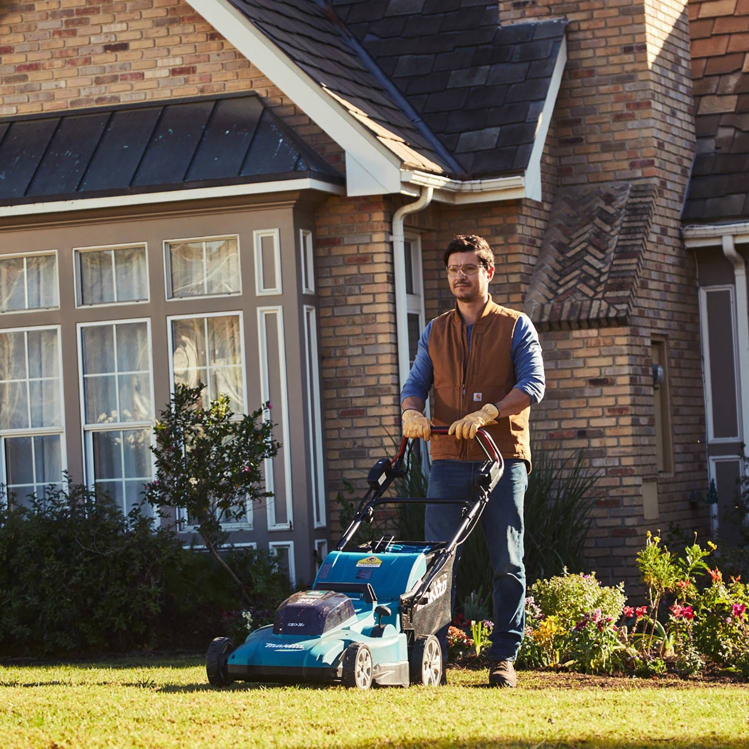Makita XML11Z 36V (18V X2) LXT 21" Self-Propelled Lawn Mower, Tool Only