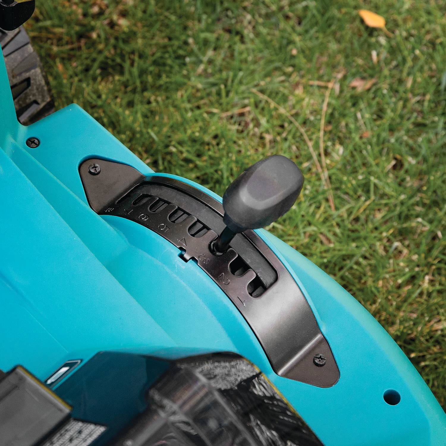 Makita XML11CT1 36V (18V X2) LXT 21" Self-Propelled Lawn Mower Kit with 4 Batteries (5.0Ah)