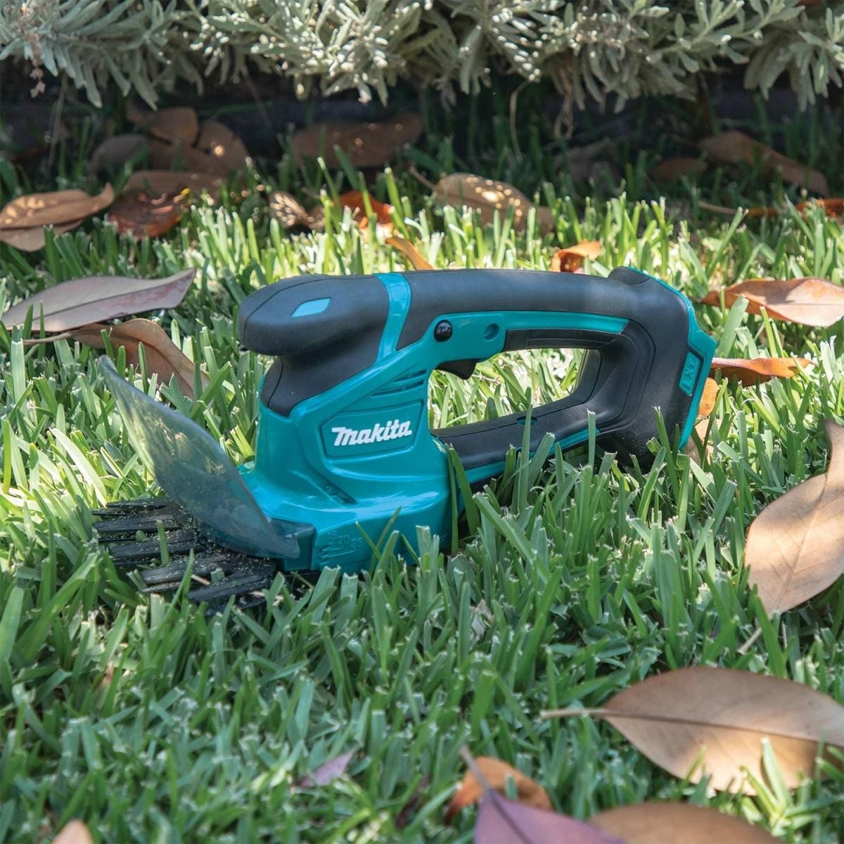 Makita XMU05Z 18V LXT Lithium-Ion Cordless 4-5/16" Grass Shear, Tool Only