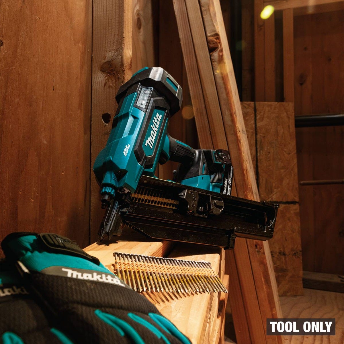 Makita XNB03Z 18V LXT Cordless 21-Degree Full Round Head 3-1/2-in. Framing Nailer, Tool Only