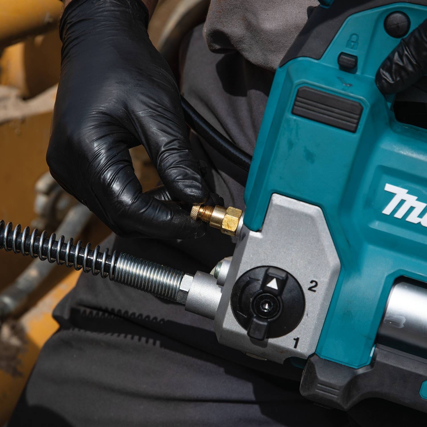 Makita XPG01S1 18V LXT Lithium-Ion Cordless Grease Gun Kit (3.0Ah)