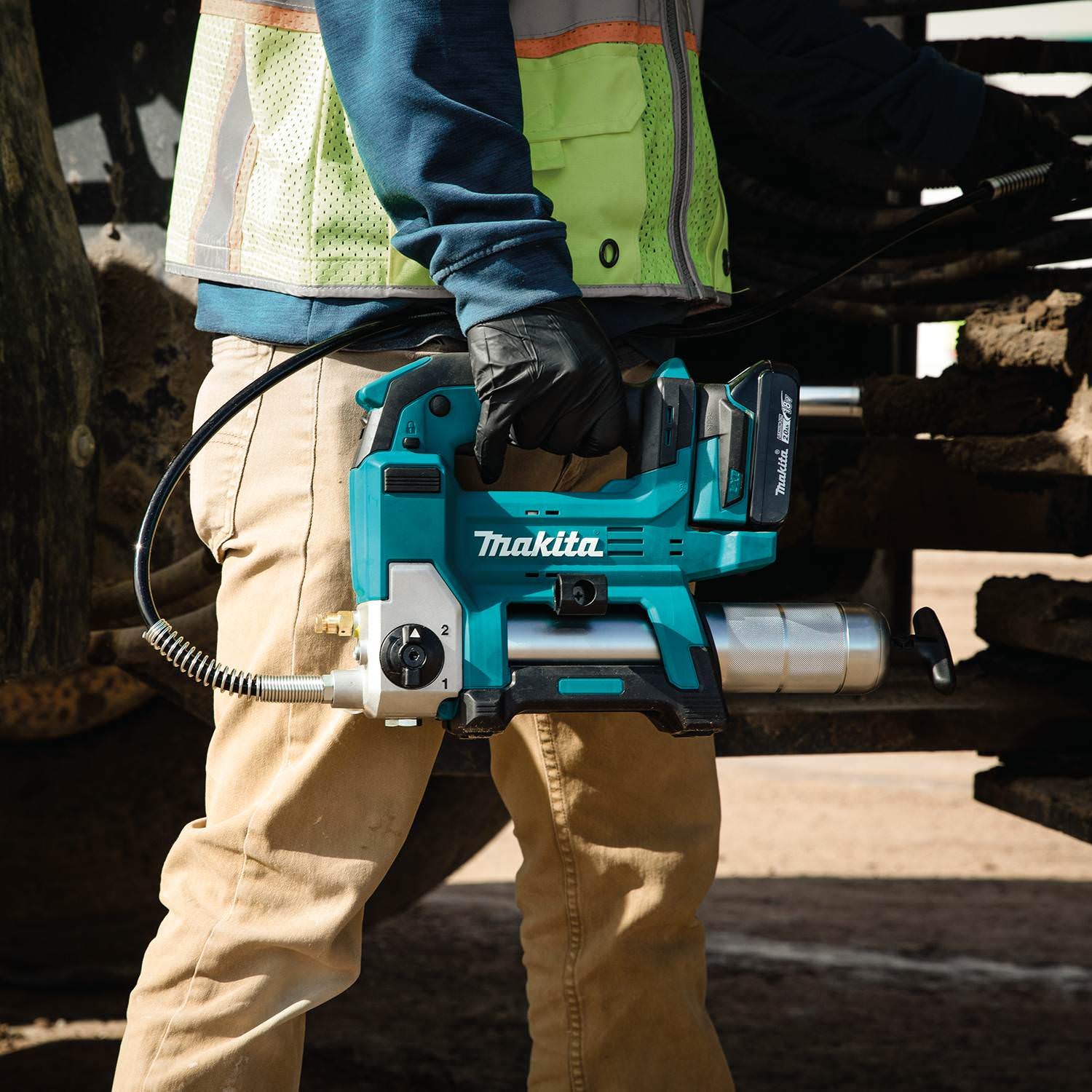 Makita XPG01SR1 18V LXT Lithium-Ion Grease Gun 2.0Ah Kit