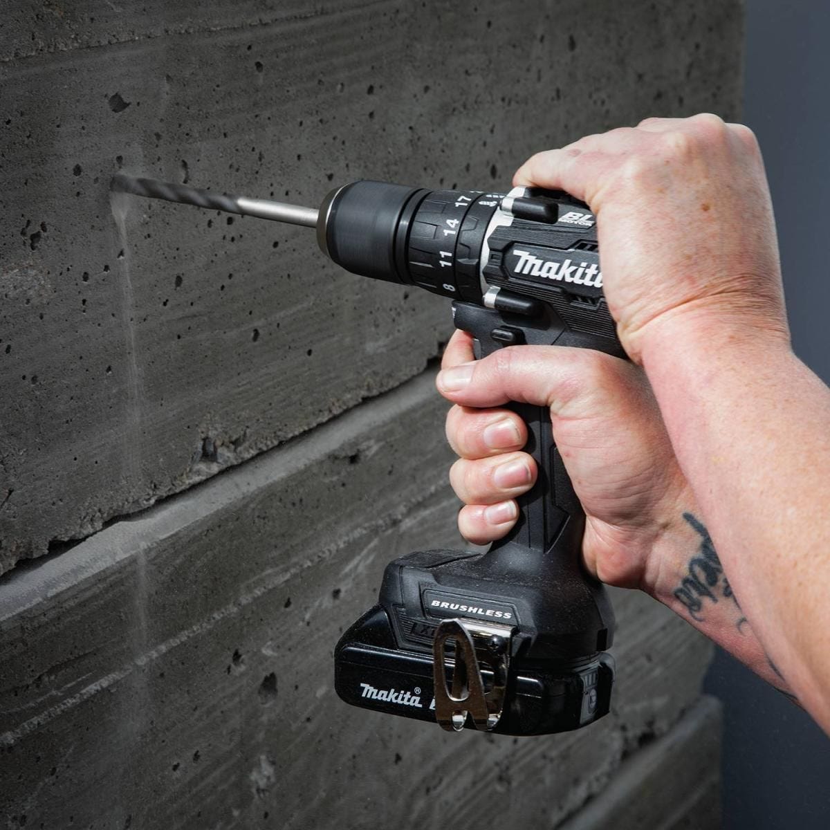 Makita XPH15RB 18V LXT Lithium-Ion Sub-Compact Brushless Cordless 1/2" Hammer Driver-Drill Kit (2.0Ah)