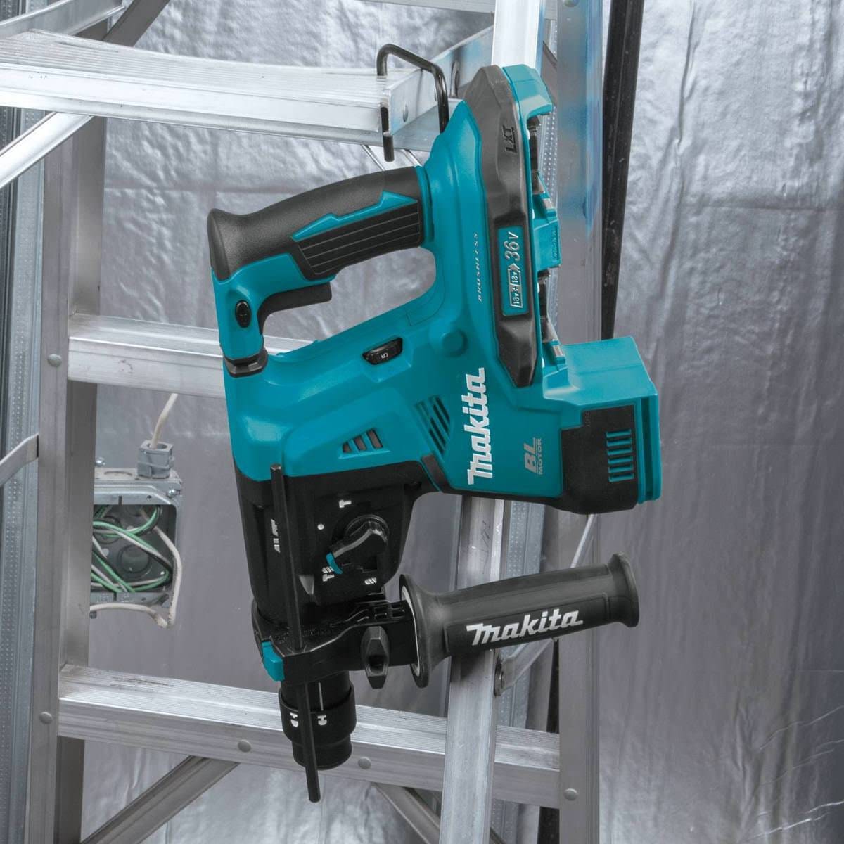 Makita XRH11Z 18V X2 LXT (36V) Brushless 1-1/8 In. AVT SDS-Plus Rotary Hammer, AWS, Tool Only