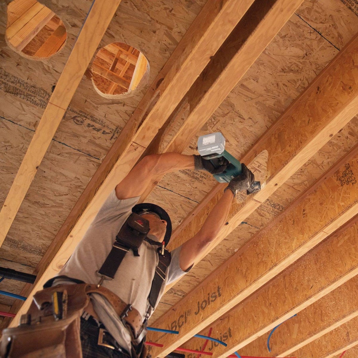 Makita XRJ08Z 18V LXT Lithium-Ion Brushless Cordless Compact One-Handed Recipro Saw, Tool Only