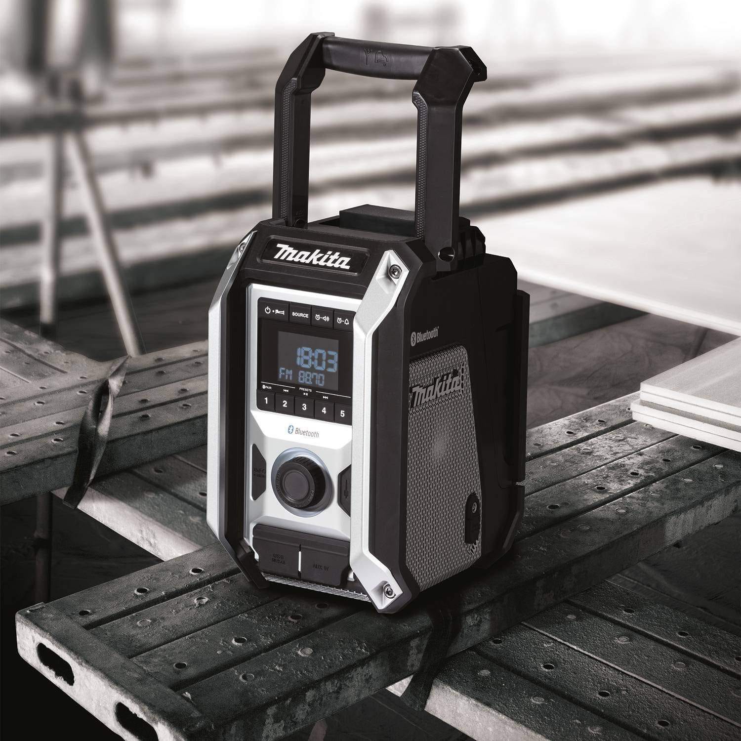 Makita XRM09B 18V LXT / 12V max CXT Lithium"‘Ion Cordless/Corded Bluetooth Job Site Radio, Tool Only