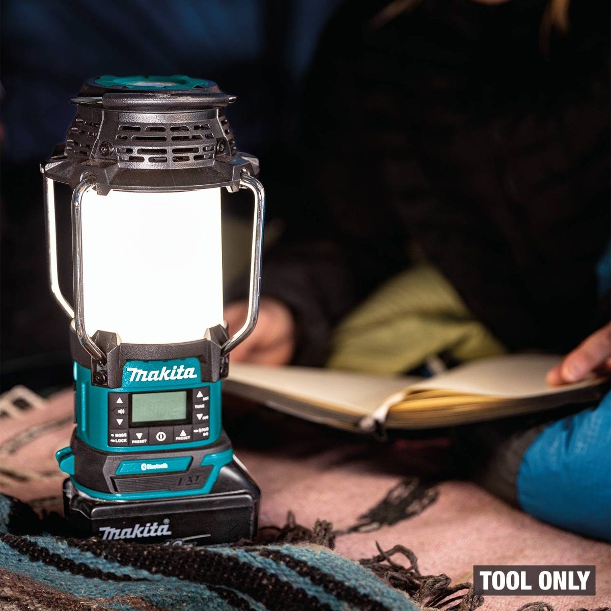 Makita XRM13 18V LXT Cordless Bluetooth Radio and LED Lantern, Tool Only