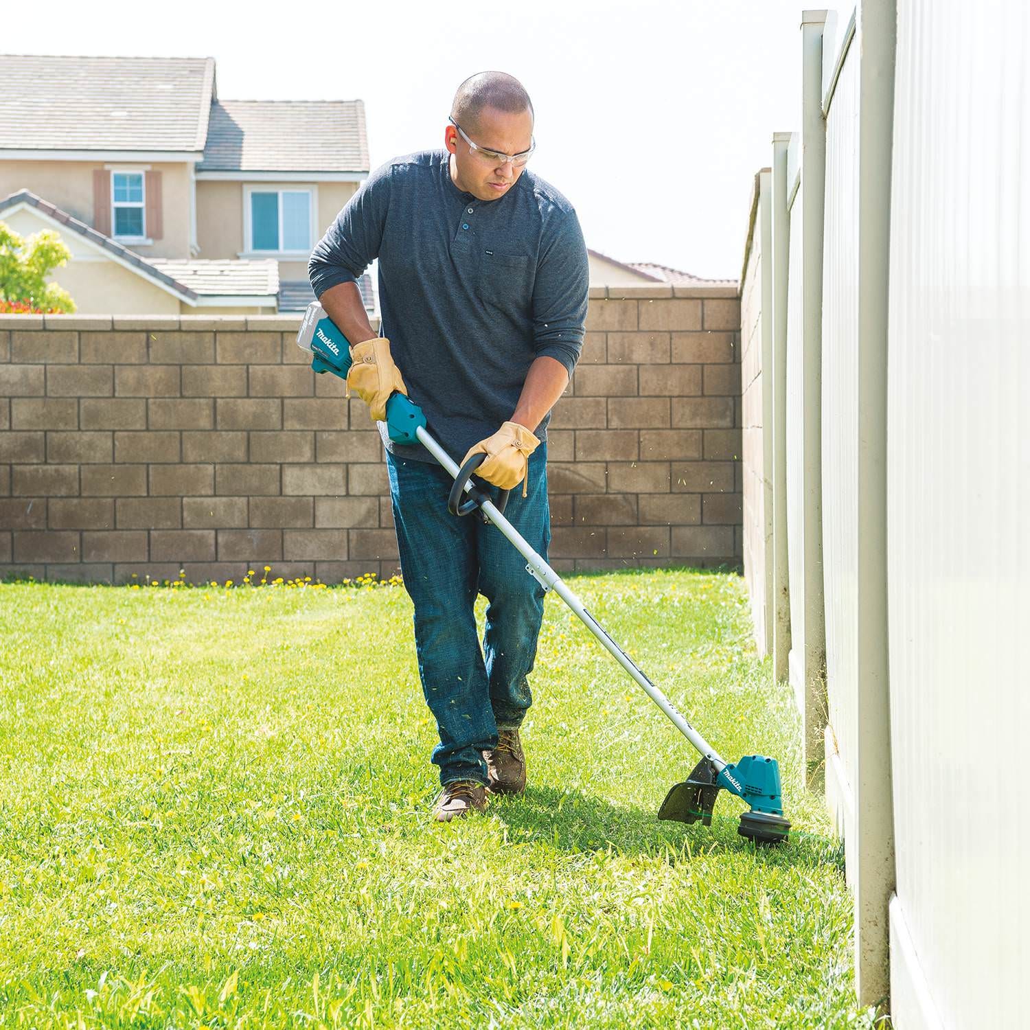 Makita XRU23Z 18V LXT Lithium-Ion Brushless Cordless 13" String Trimmer, Tool Only