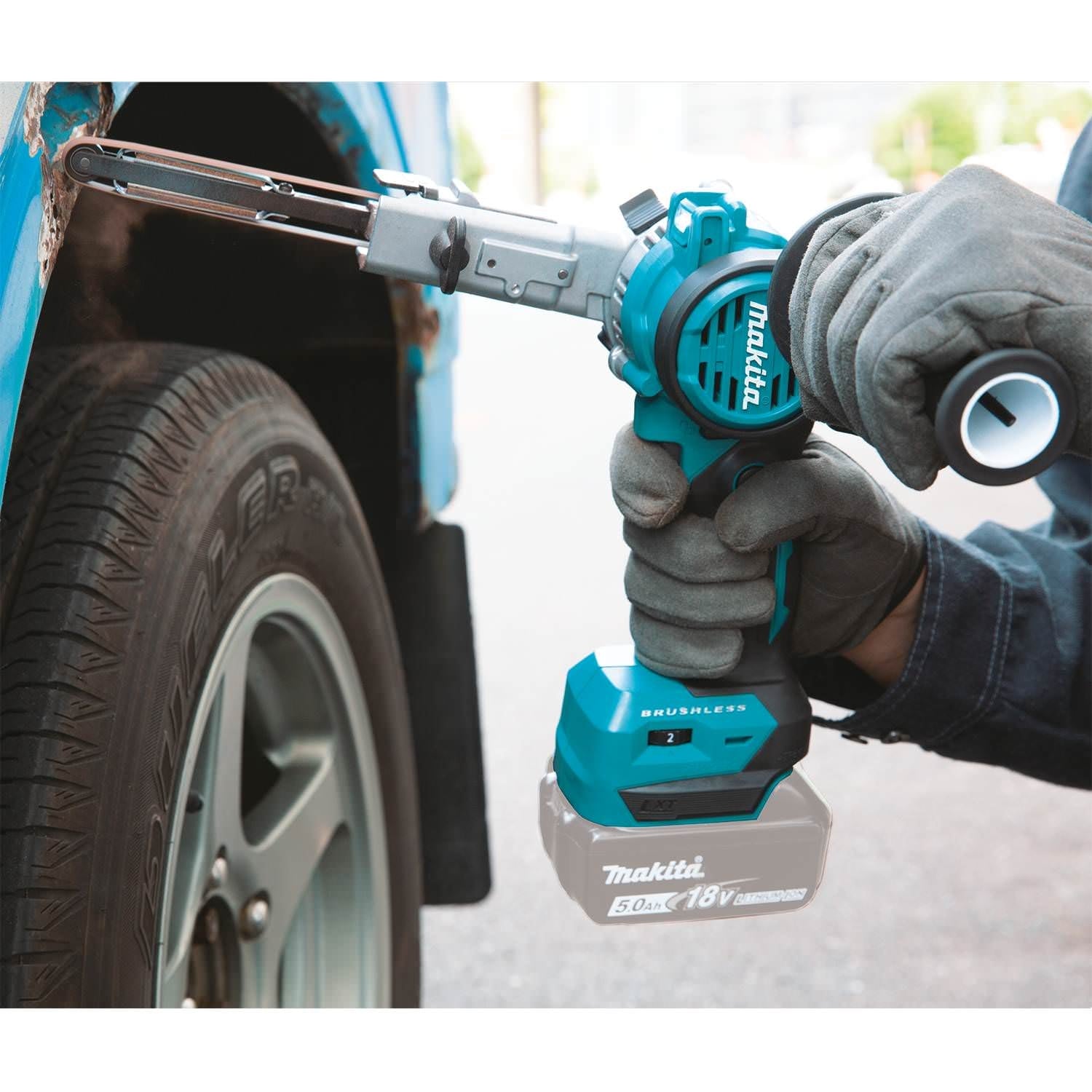 Makita XSB01Z 18V LXT Brushless 3/8-Inch x 21-Inch Detail Belt Sander, Tool Only