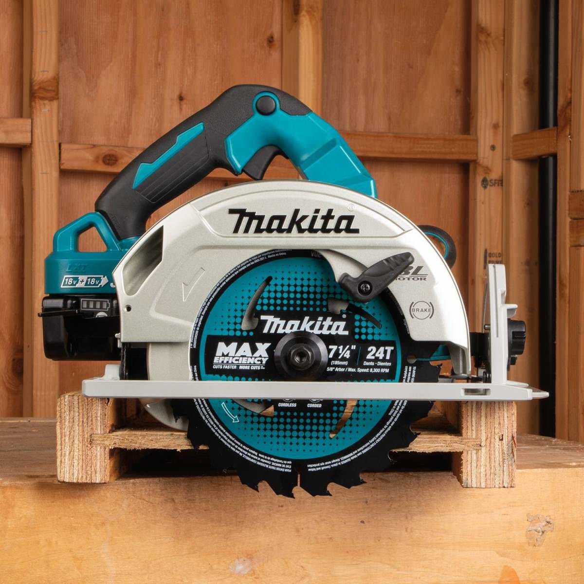 Makita XSH06PT 18V X2 LXT (36V) Brushless 7-1/4-Inch Circular Saw 5.0Ah Kit