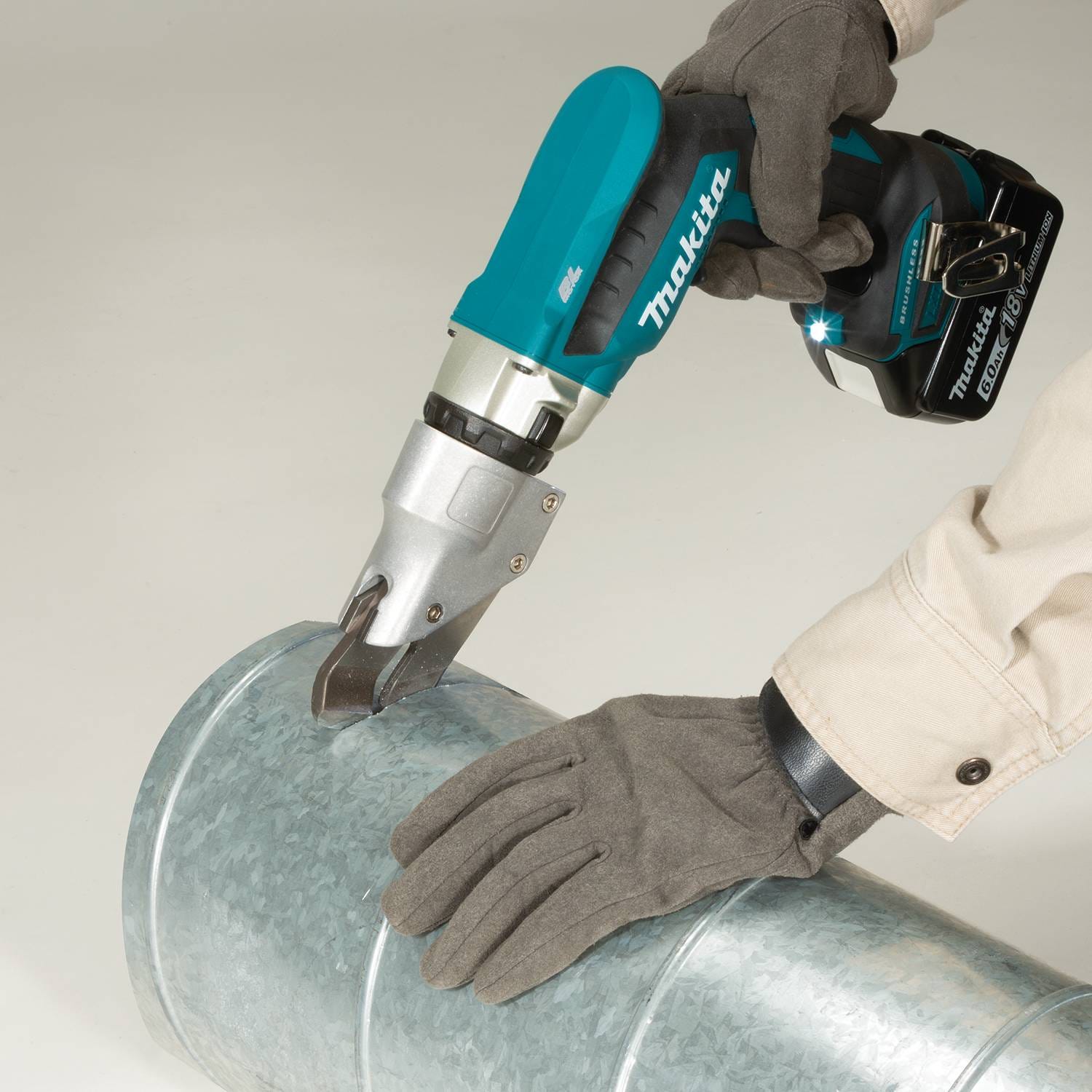 Makita XSJ04T 18V LXT Lithium-Ion Brushless Cordless 18 Gauge Offset Shear Kit (5.0Ah)