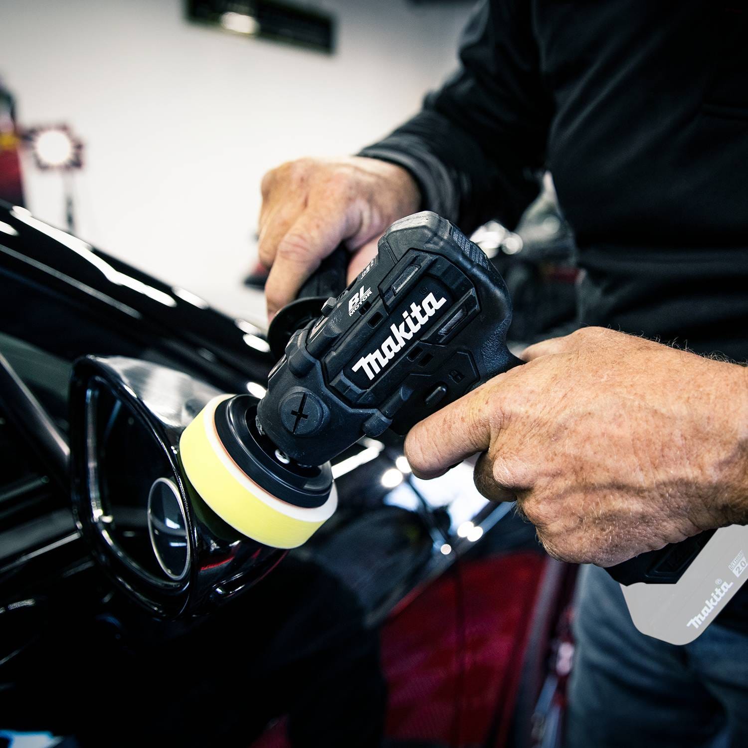 Makita XVP01ZB 18V LXT Lithium"‘Ion Sub-Compact Brushless Cordless 3" Polisher / 2" Sander, Tool Only