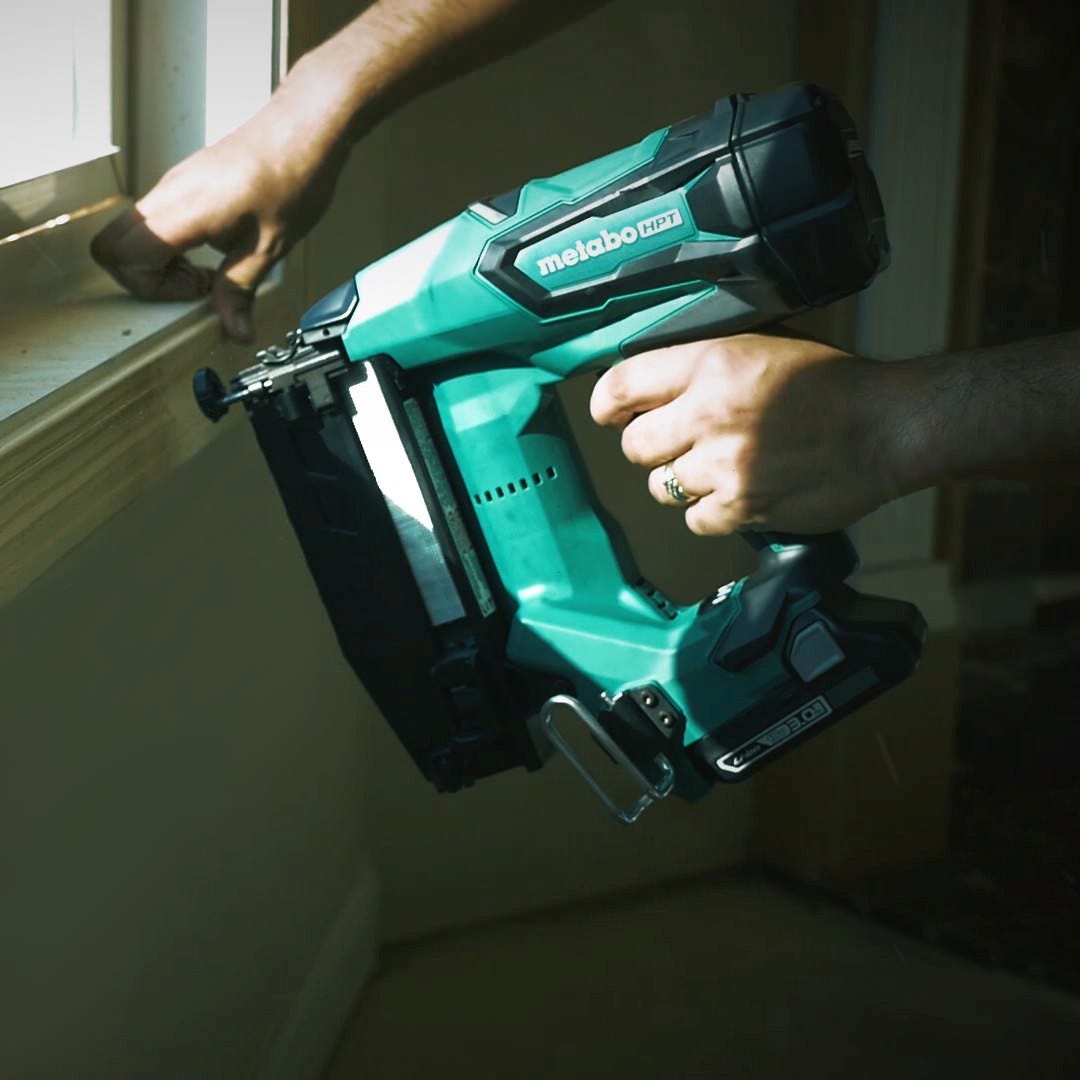 Metabo HPT NT1865DMSQ7M 2-1/2-in 16 Gauge Straight 18V Cordless Finish Nailer, Tool Only