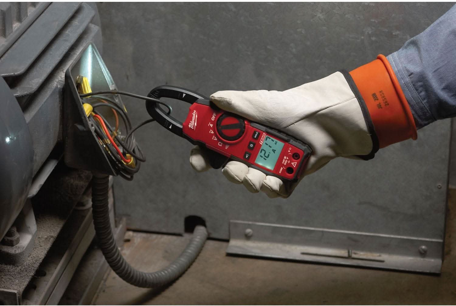 Milwaukee 2235-20 400 Amp Clamp Meter – Tool Nut