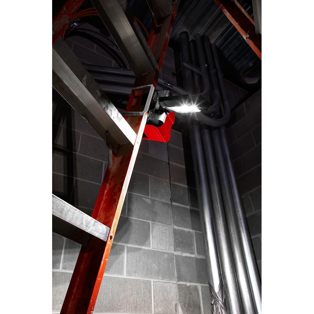 Milwaukee 2365-20 M18 18-Volt Cordless Rover Mounting Flood Light (PROMO)