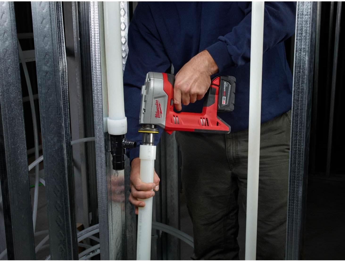 Milwaukee 2632-22XC M18 ProPEX Expansion Tool Kit