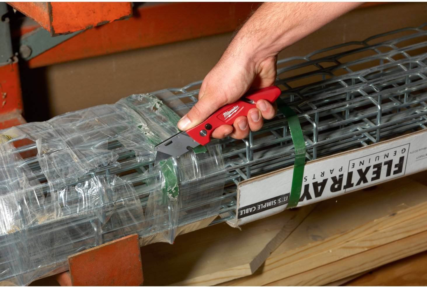 Milwaukee 48-22-1901 FASTBACK Flip Utility Knife
