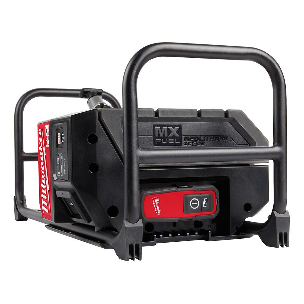 Milwaukee MXF371-2XC MX FUEL Backpack Concrete Vibrator Kit