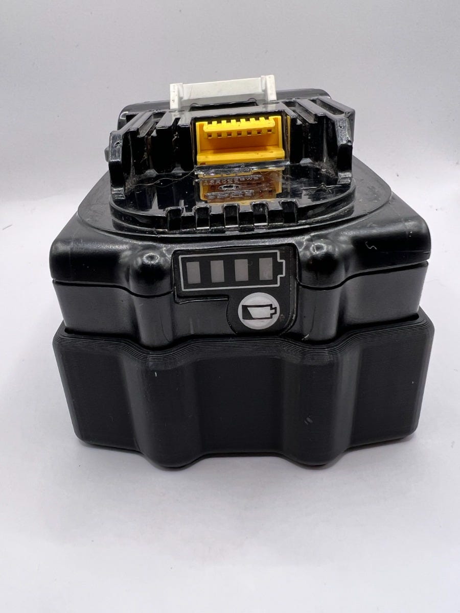STS Auto Design MK18 Makita 3.0Ah/5.0Ah Magnetic Battery Cover