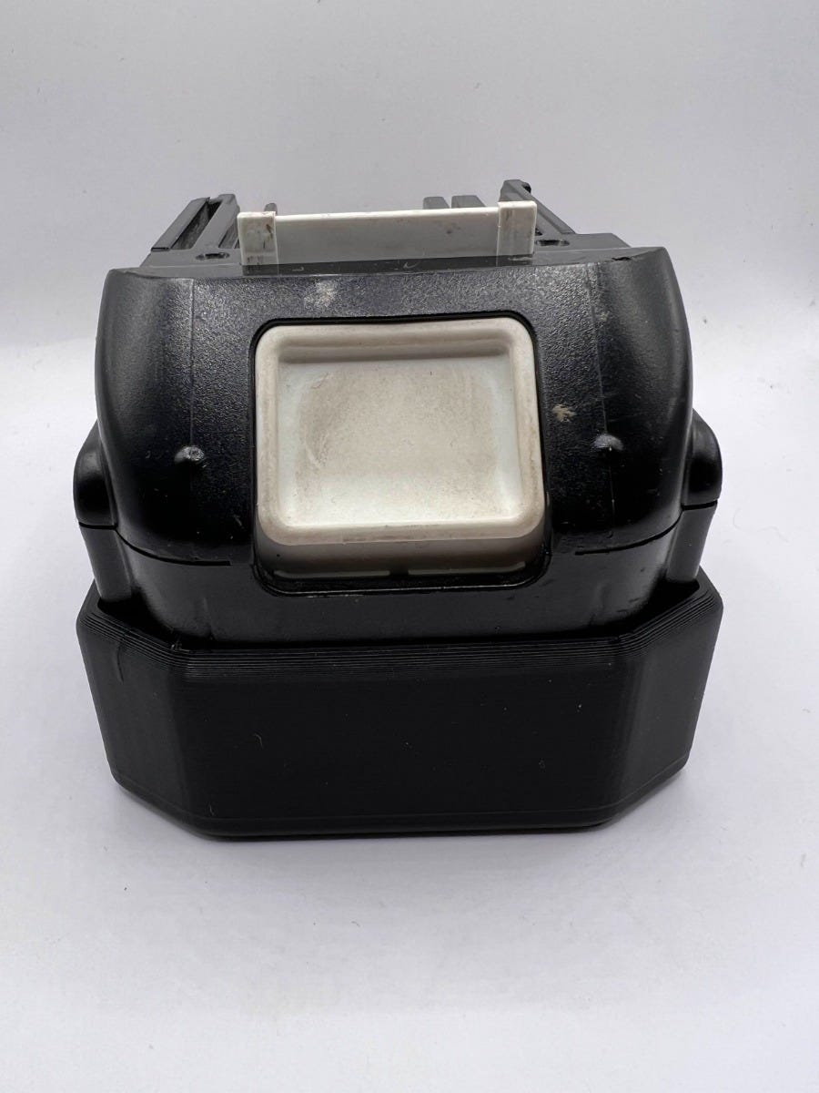 STS Auto Design MK18 Makita 3.0Ah/5.0Ah Magnetic Battery Cover