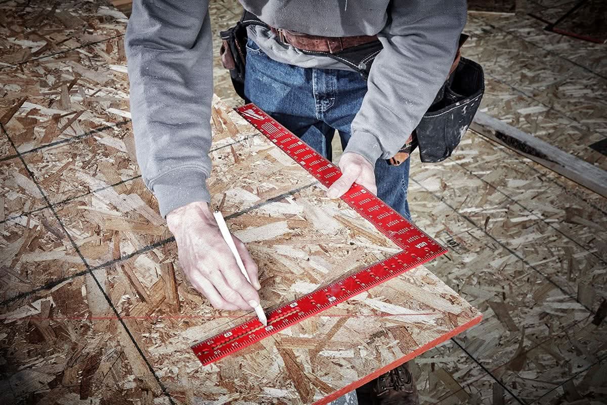 Milwaukee MLSQ124 Metric 400 x 600mm Aluminum Framing Square