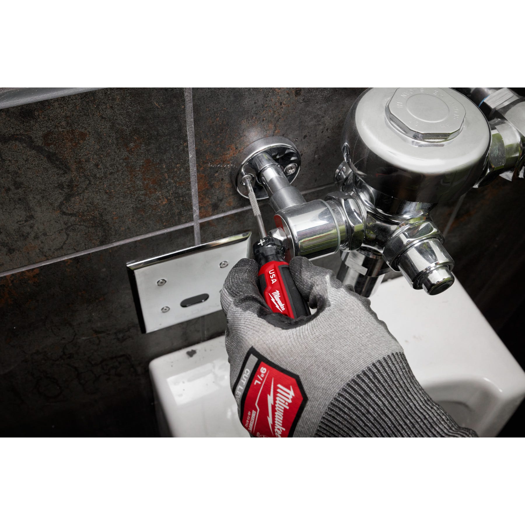 Milwaukee MT203 #3 Phillips 6" Cushion Grip Screwdriver (Made in the USA)