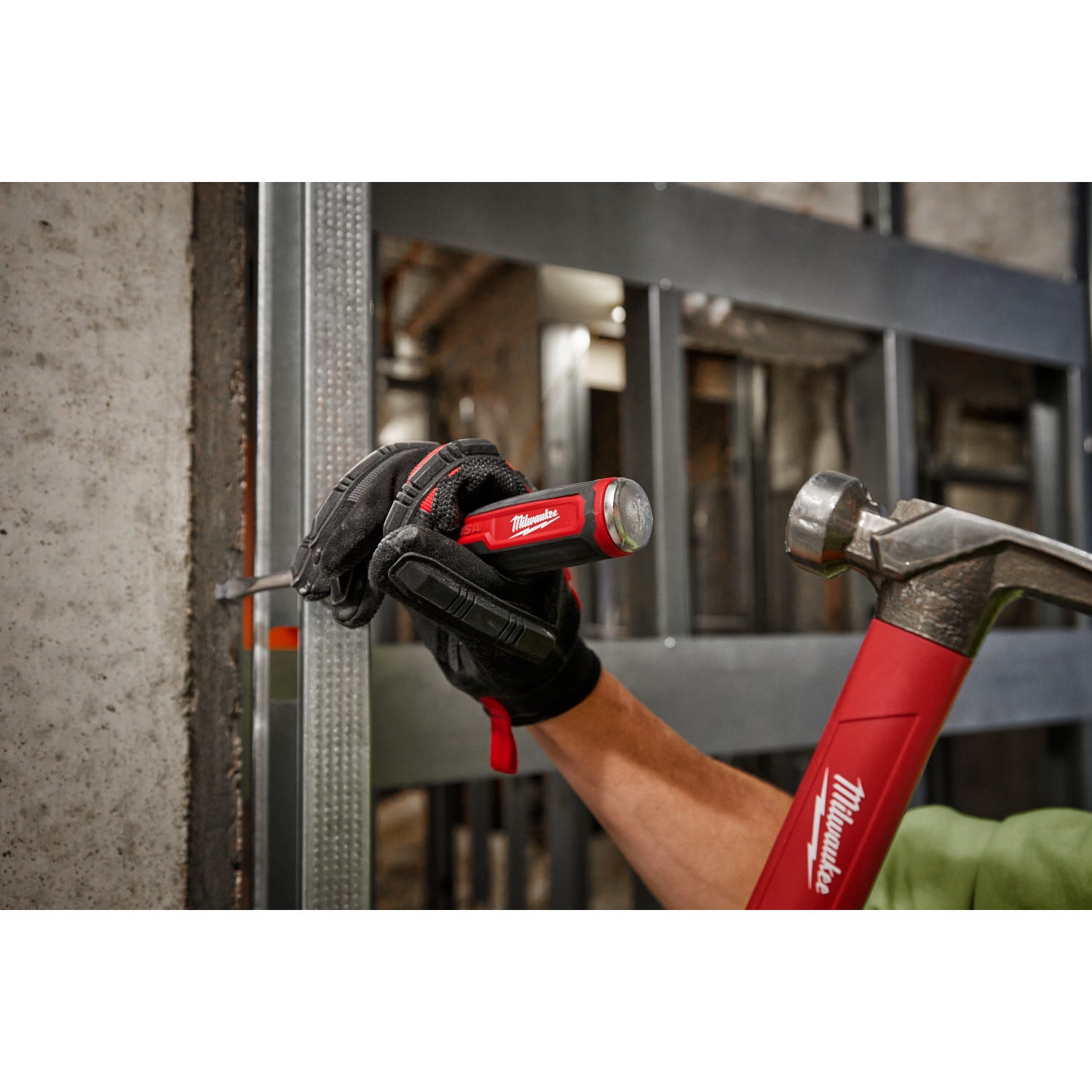 Milwaukee MT205 #2 Phillips 6" Cushion Grip Demolition Screwdriver (USA)