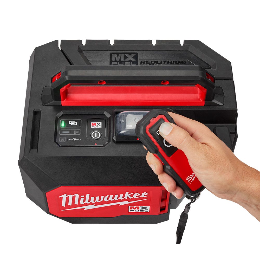 Milwaukee MXF370-2XC MX FUEL Concrete Vibrator