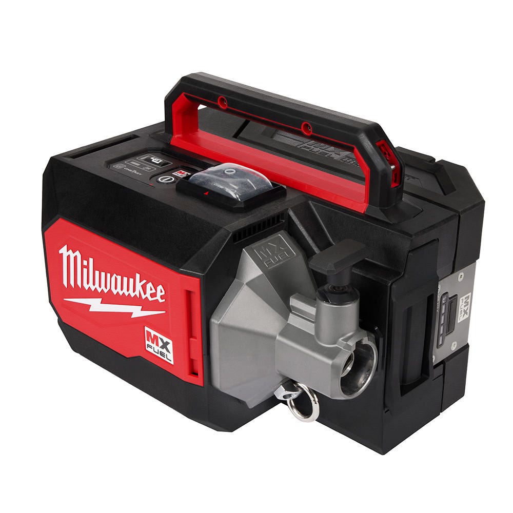 Milwaukee MXF370-2XC MX FUEL Concrete Vibrator