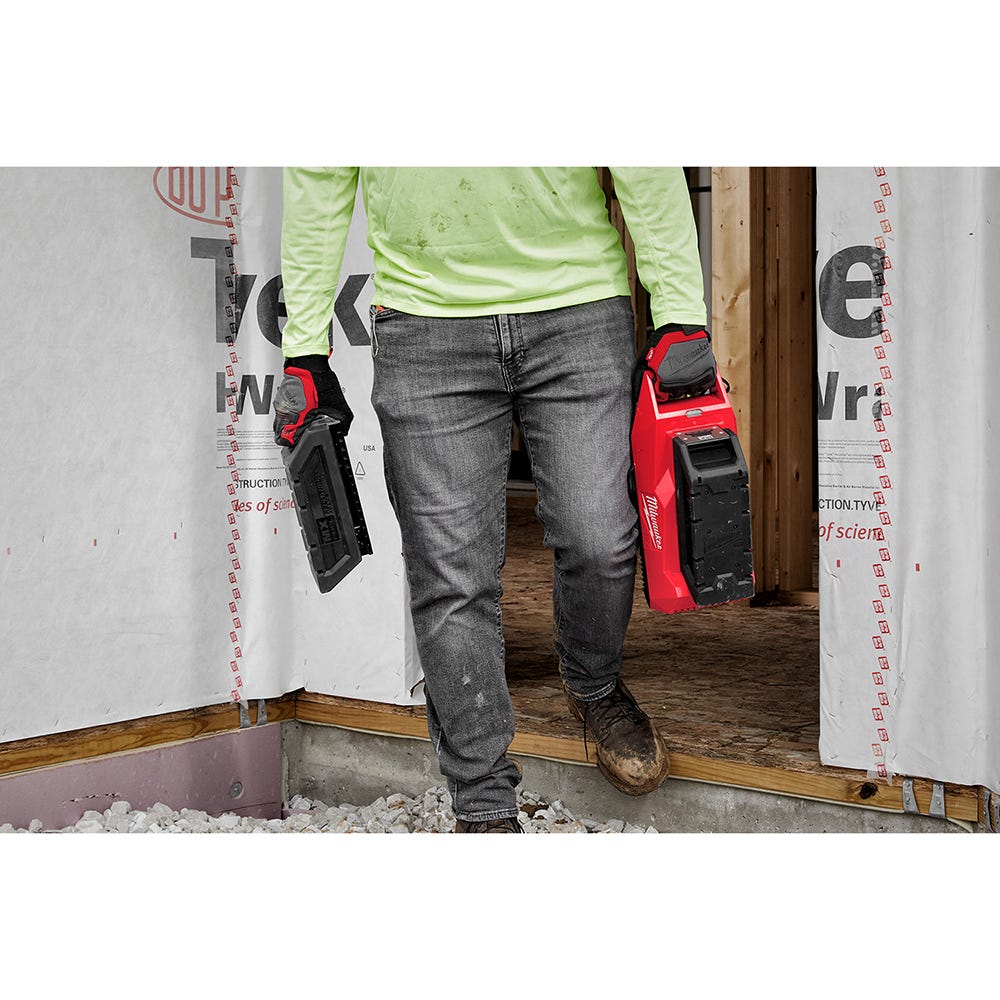 Milwaukee MXFC MX FUEL Battery Charger
