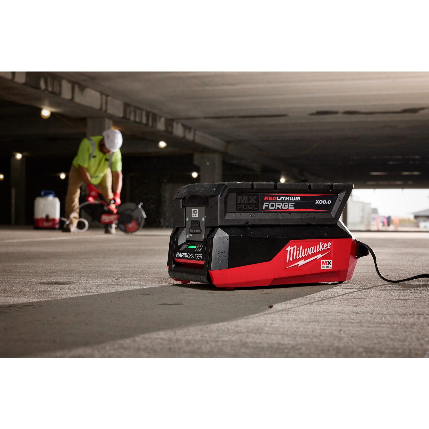 Milwaukee MXFRC  MX FUEL™ Rapid Charger