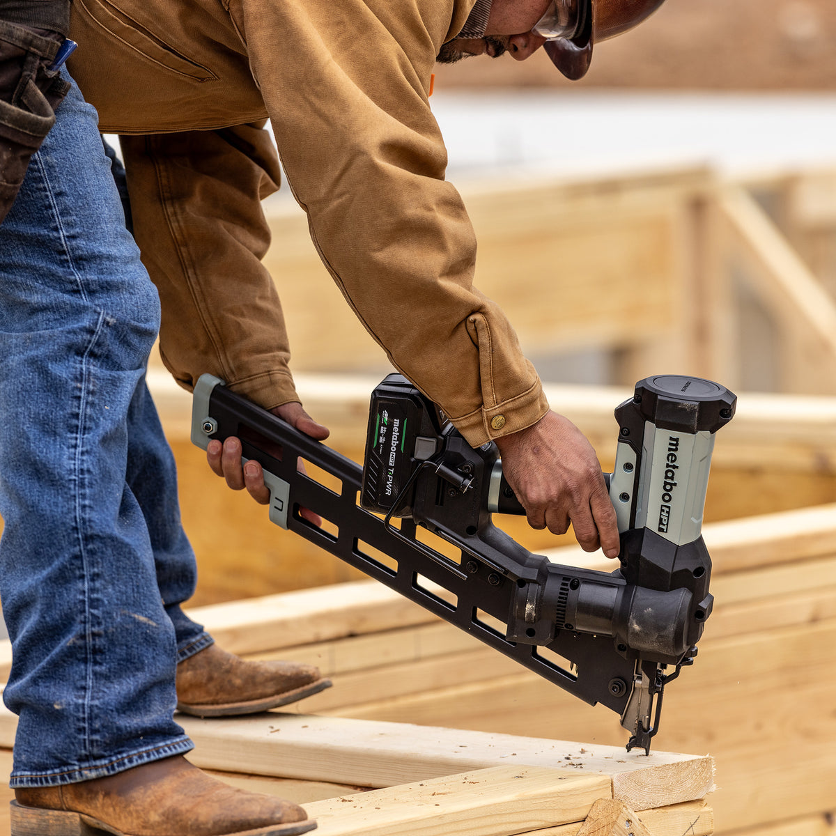 Metabo HPT 18V Cordless Pneumatic 21-Degree 3-1/2-in. Framing Nailer, 10.0Ah Kit (NR1890DRBQRY)