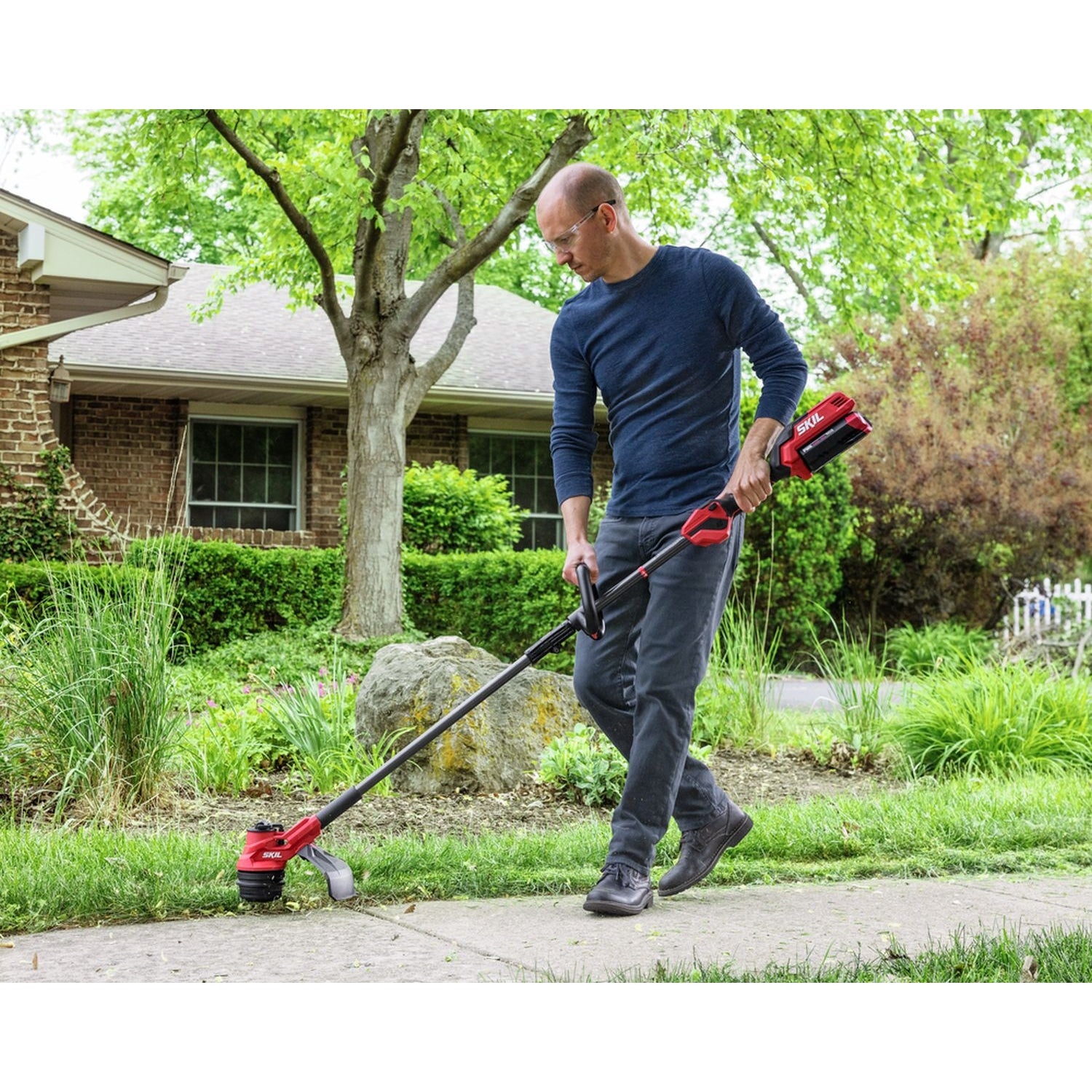 SKIL PLT1500C-10 PWR CORE 40 Brushless 40V 16 In. Power Head String Trimmer Kit