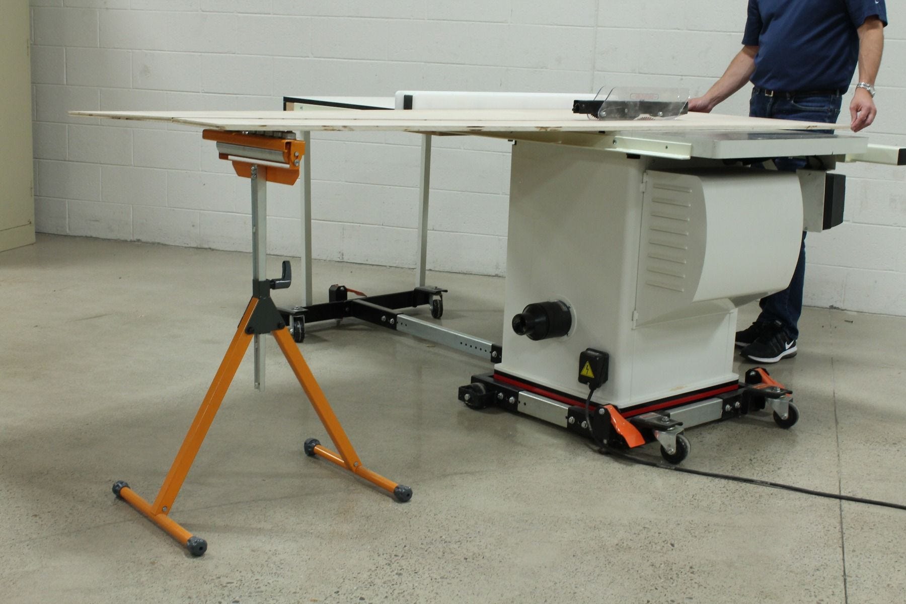 Bora PM-5093T Tri-Function Pivoting Pedestal Roller Stand Set