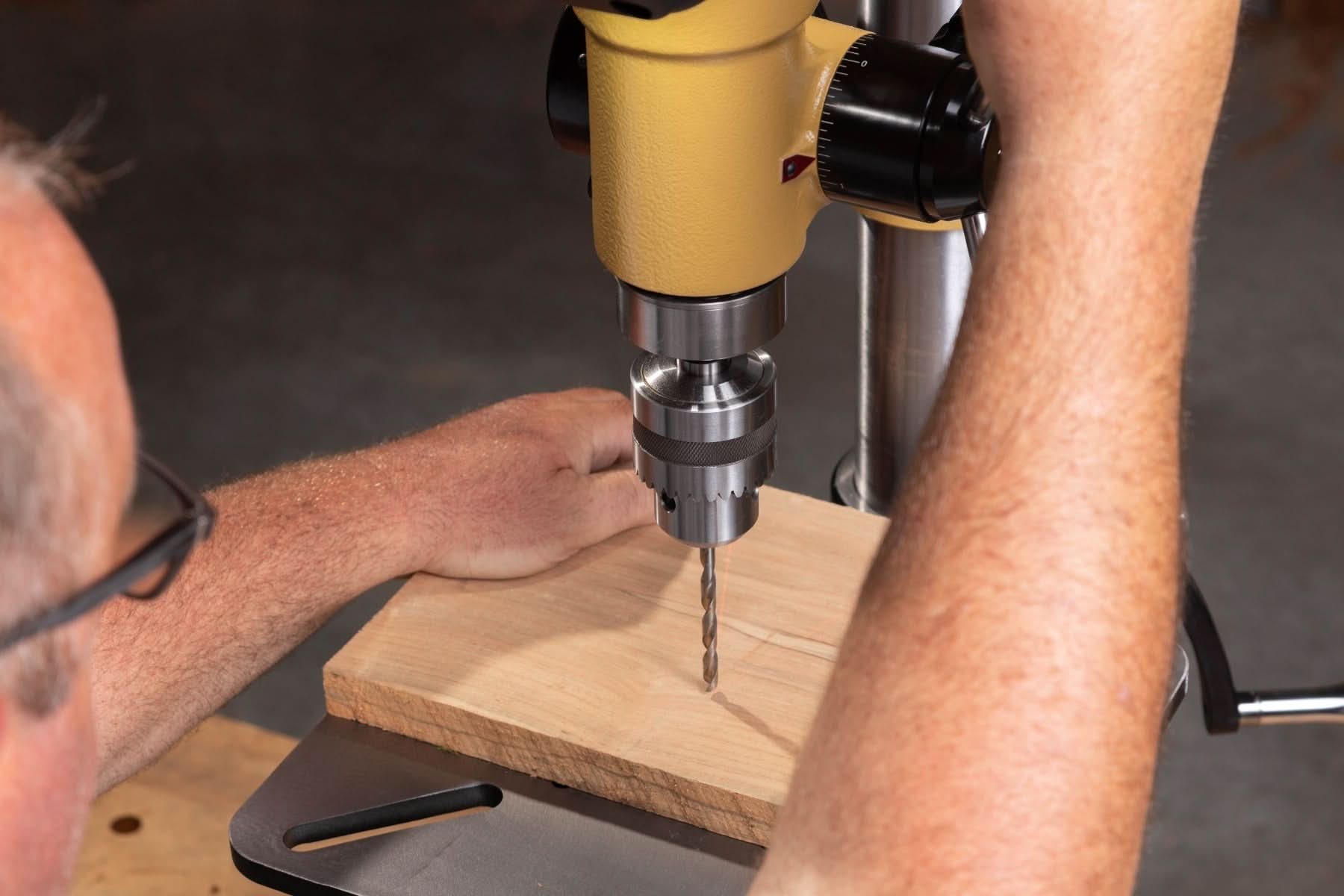 Powermatic 34-JPW Powermatic 2815BT 15" Variable Speed Benchtop Drill Press
