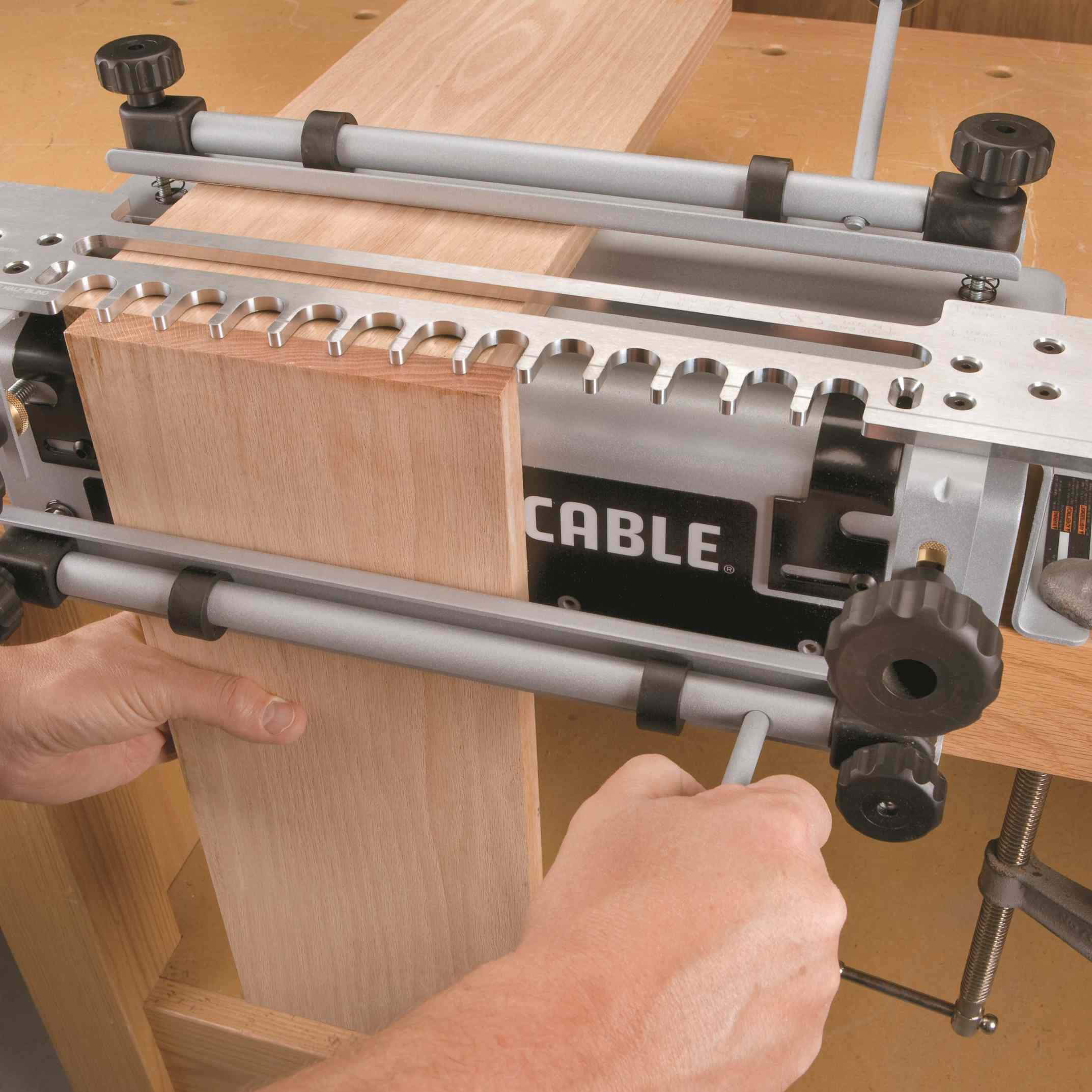 PORTER-CABLE 4212 12" Deluxe Dovetail Jig