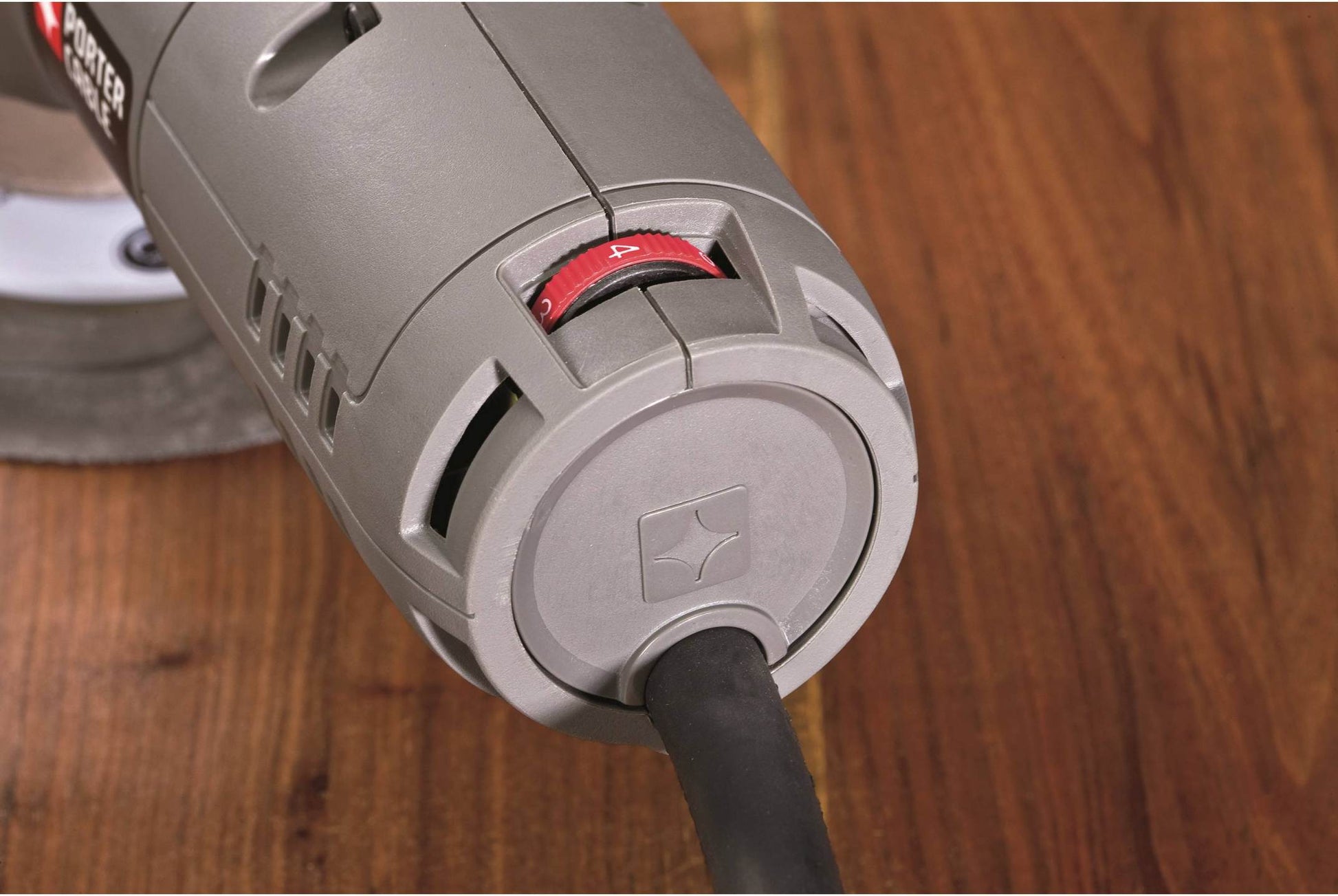 PORTER-CABLE 7346SP 6" Variable-Speed Random Orbit Sander with Polishing Pad