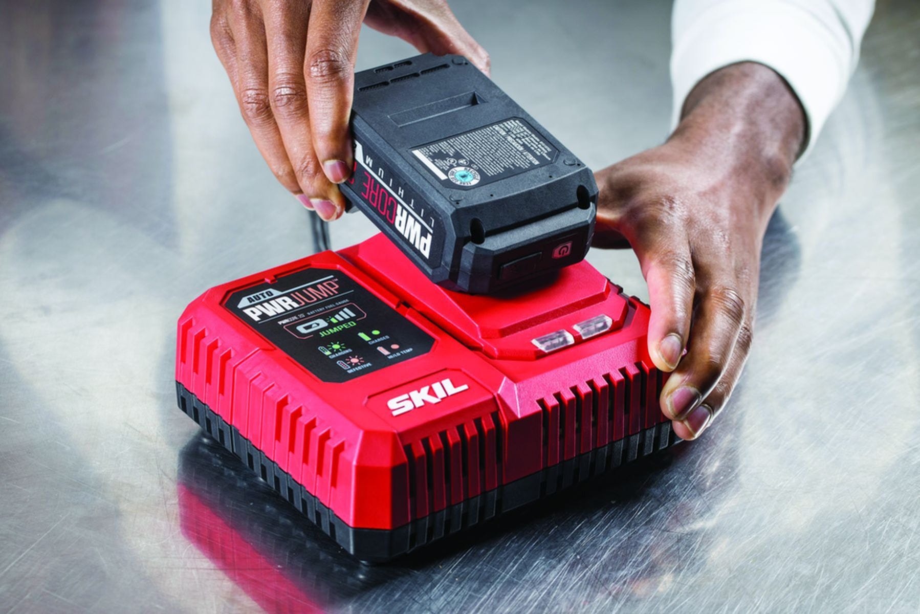 SKIL QC536001 PWRCORE 20 Auto PWR JUMP Charger