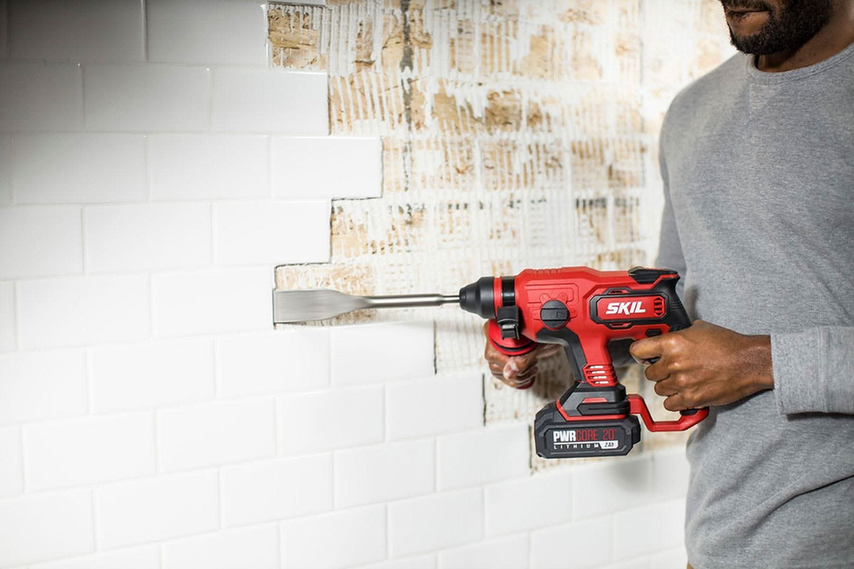 SKIL RH1704-1A PWRCORE 20 Brushless 20V 7/8" Rotary Hammer Kit with 5.0Ah Battery and PWR JUMP Charger