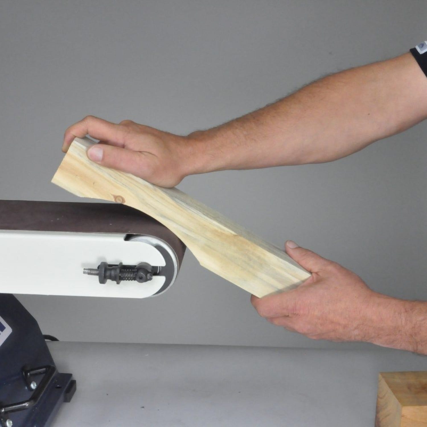 Rikon 50-122 6" x 48" Belt /10" Disc Sander w/Stand