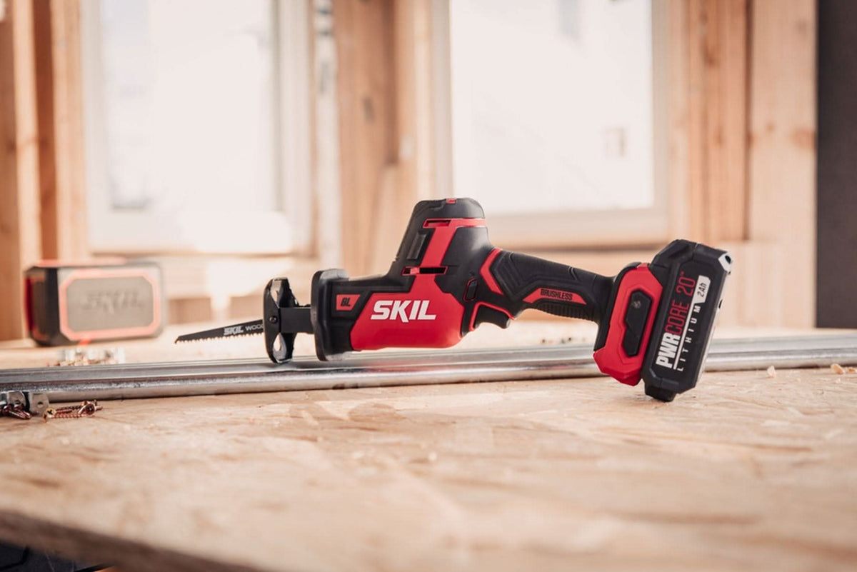 SKIL RS5825B-10 PWR CORE 20 Brushless 20V Compact Reciprocating Saw with Battery and Auto PWR JUMP Charger