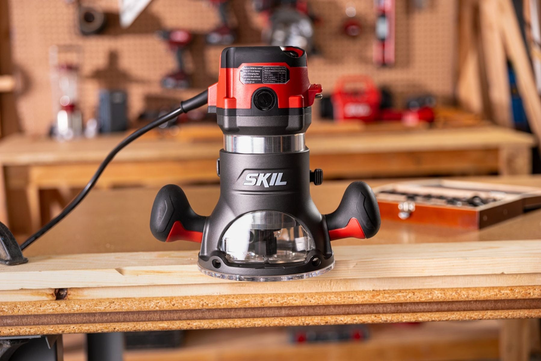 SKIL RT1323-00 10 Amp Fixed Base Router