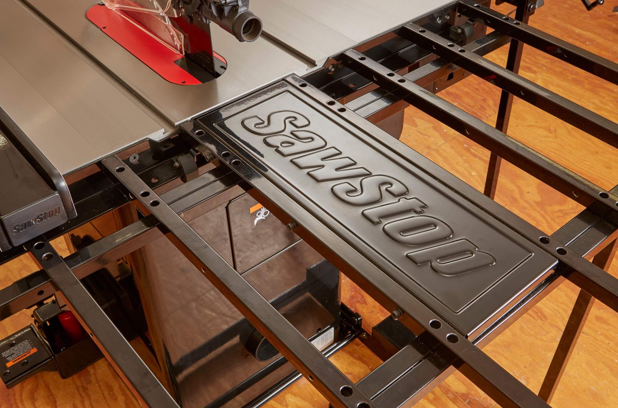 Sawstop TSA-FOT Folding Outfeed Table