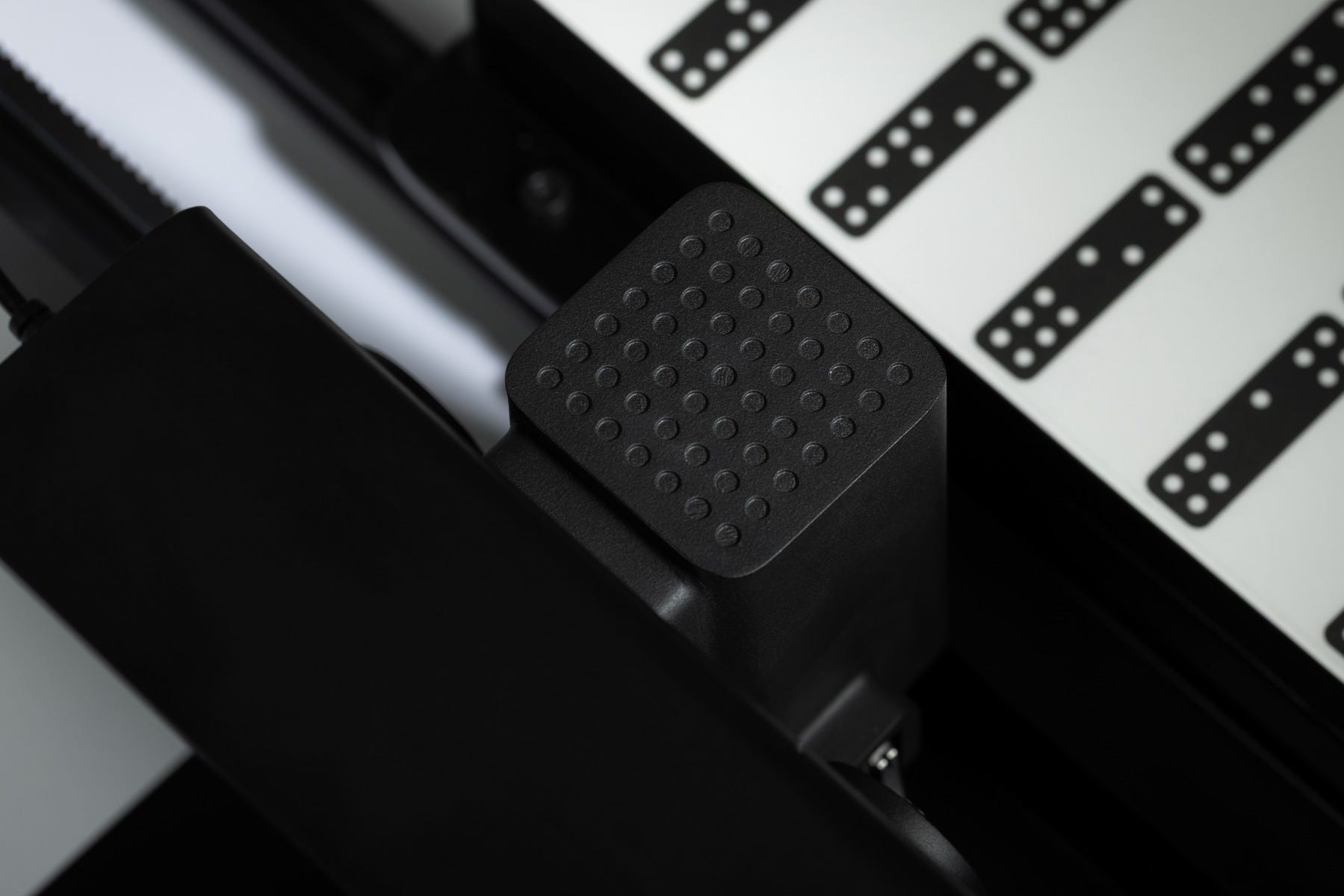 Shaper SCFP1-AJ-NN BenchPilot Hands-Free CNC Bench for Origin