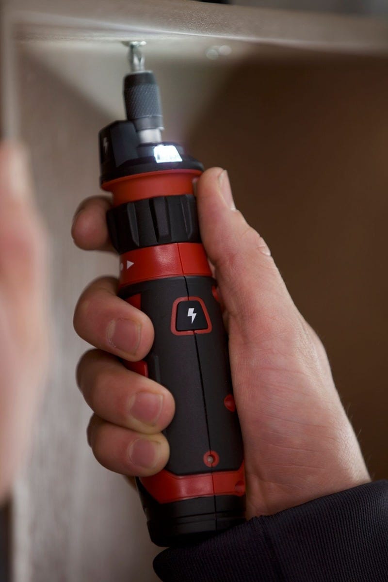 SKIL SD561201 Rechargeable 4V Screwdriver with Circuit Sensor Technology