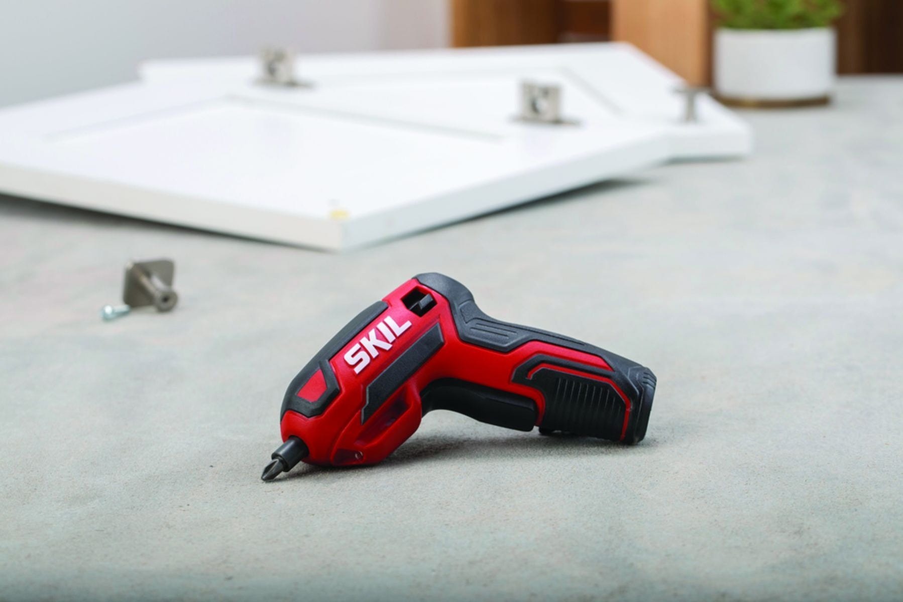 SKIL SD561801 Rechargeable 4V Screwdriver